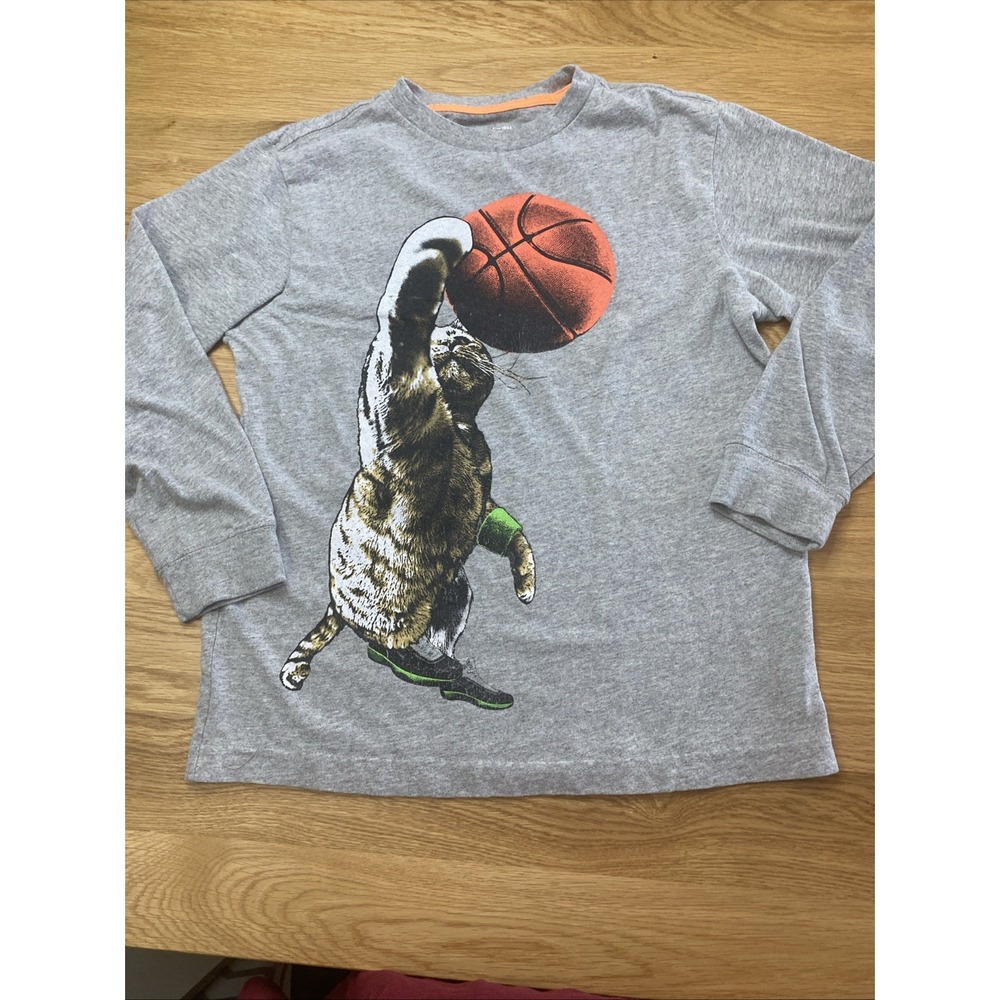 Long Sleeve Old Navy Tee With Cat Basketball Pre-owned Size M (8)